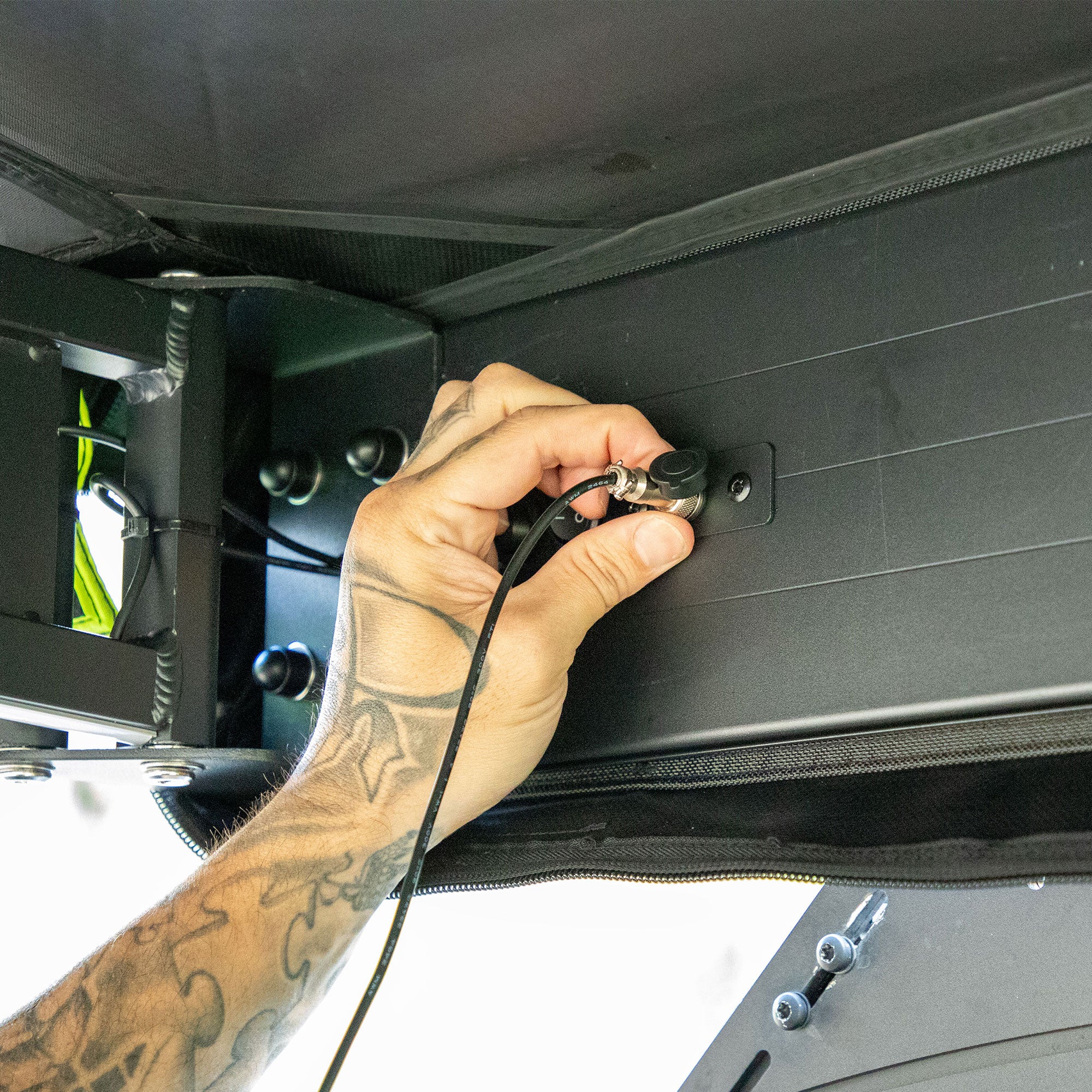 Broadside 180º Side Awning Pro