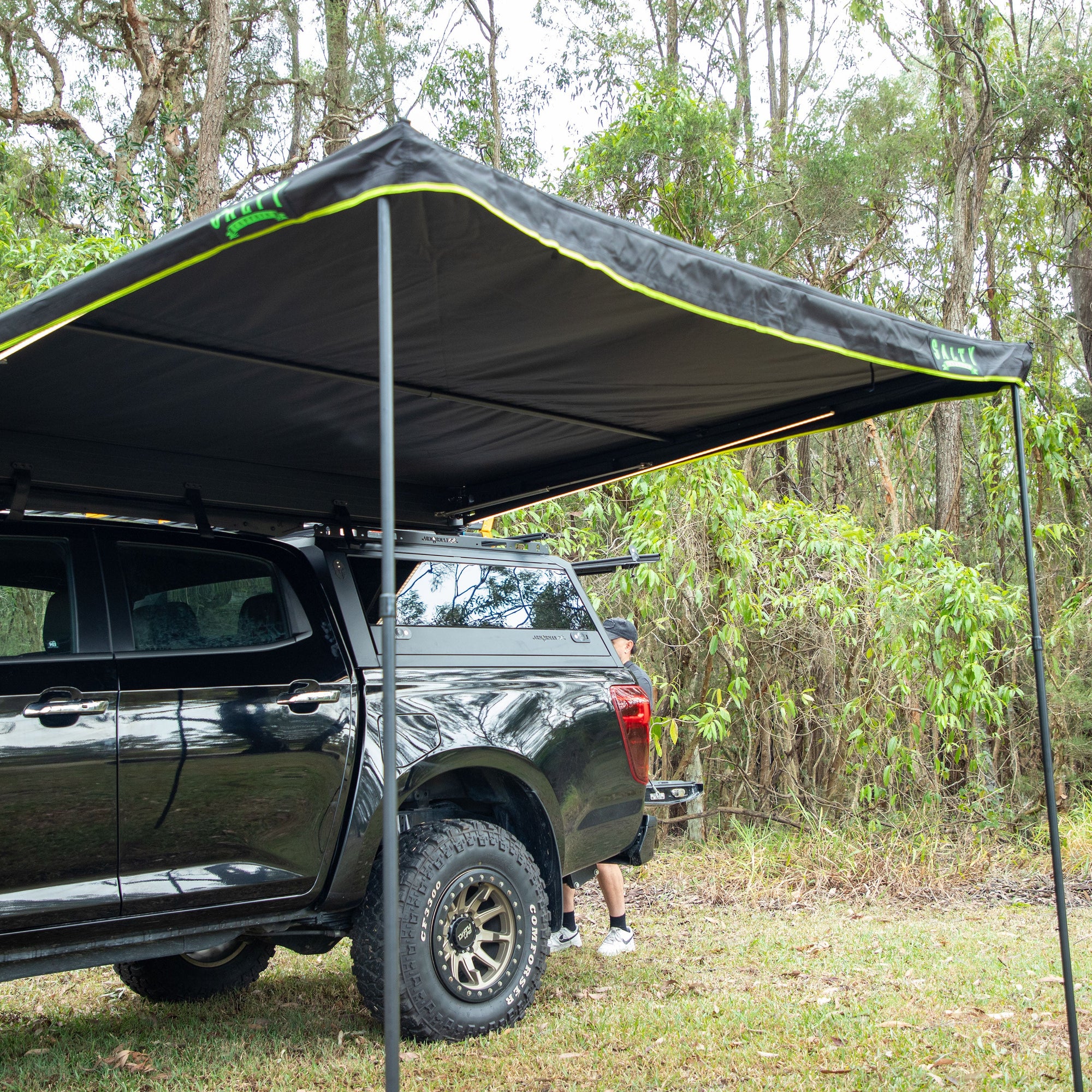 Half Mast - 90º Side Awning Pro