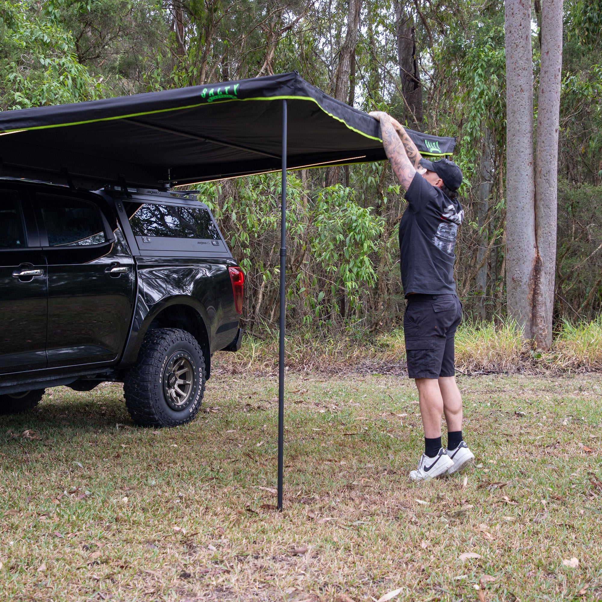 Half Mast - 90º Side Awning Pro